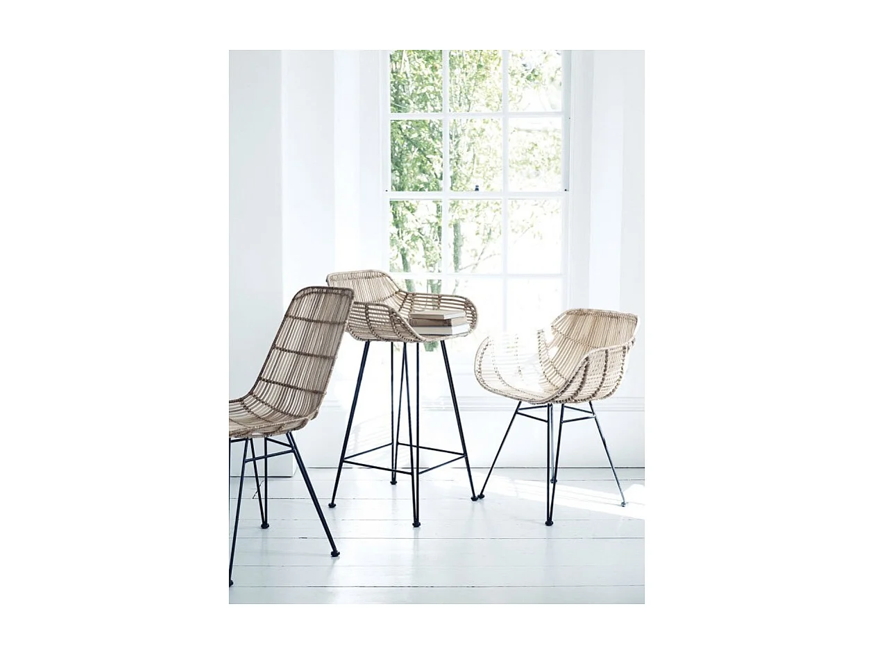 Lot de 2 fauteuils en rotin avec coussin et pieds métal noir - IBIZA