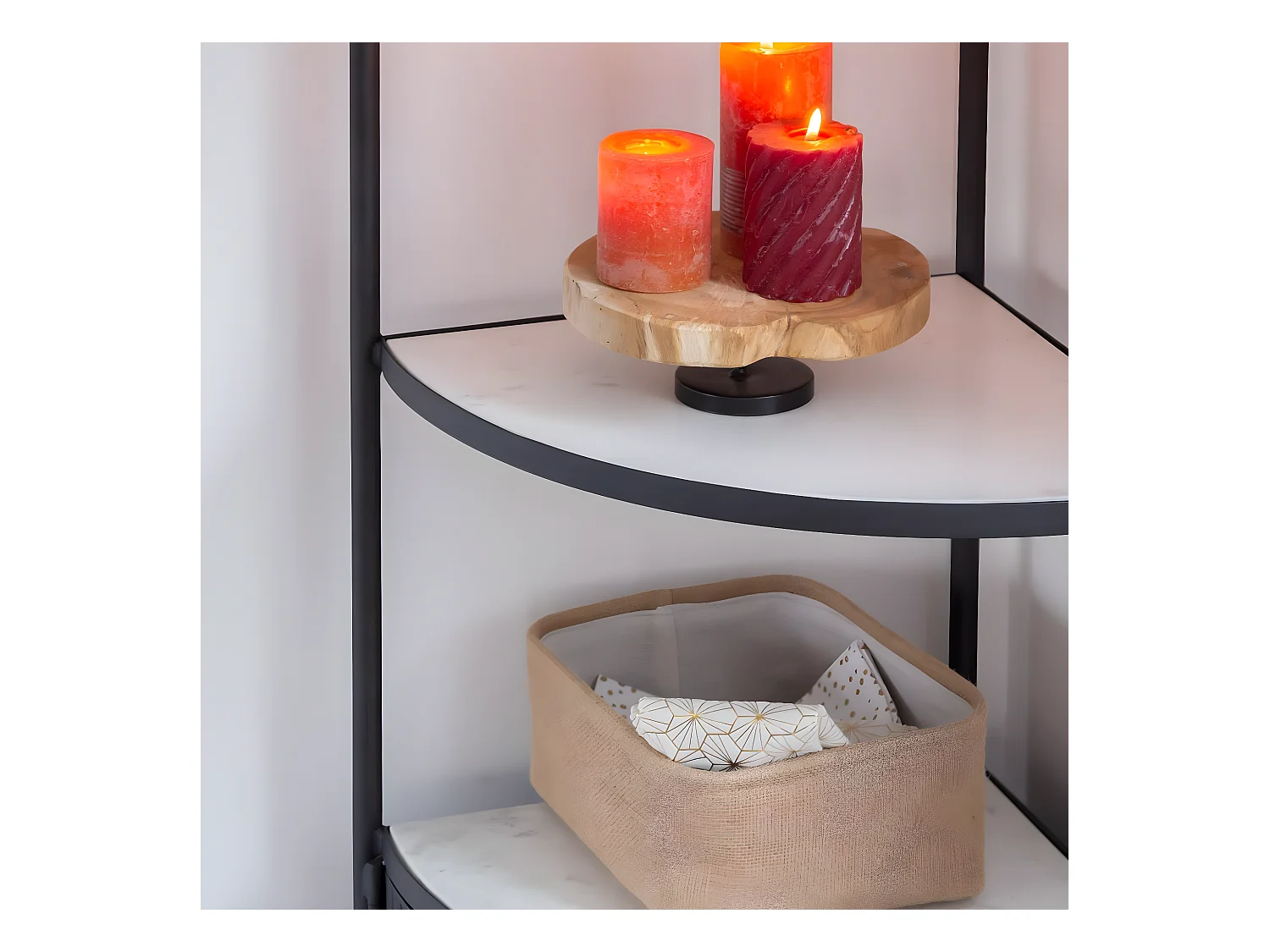 Etagère d'angle en métal et marbre Mona