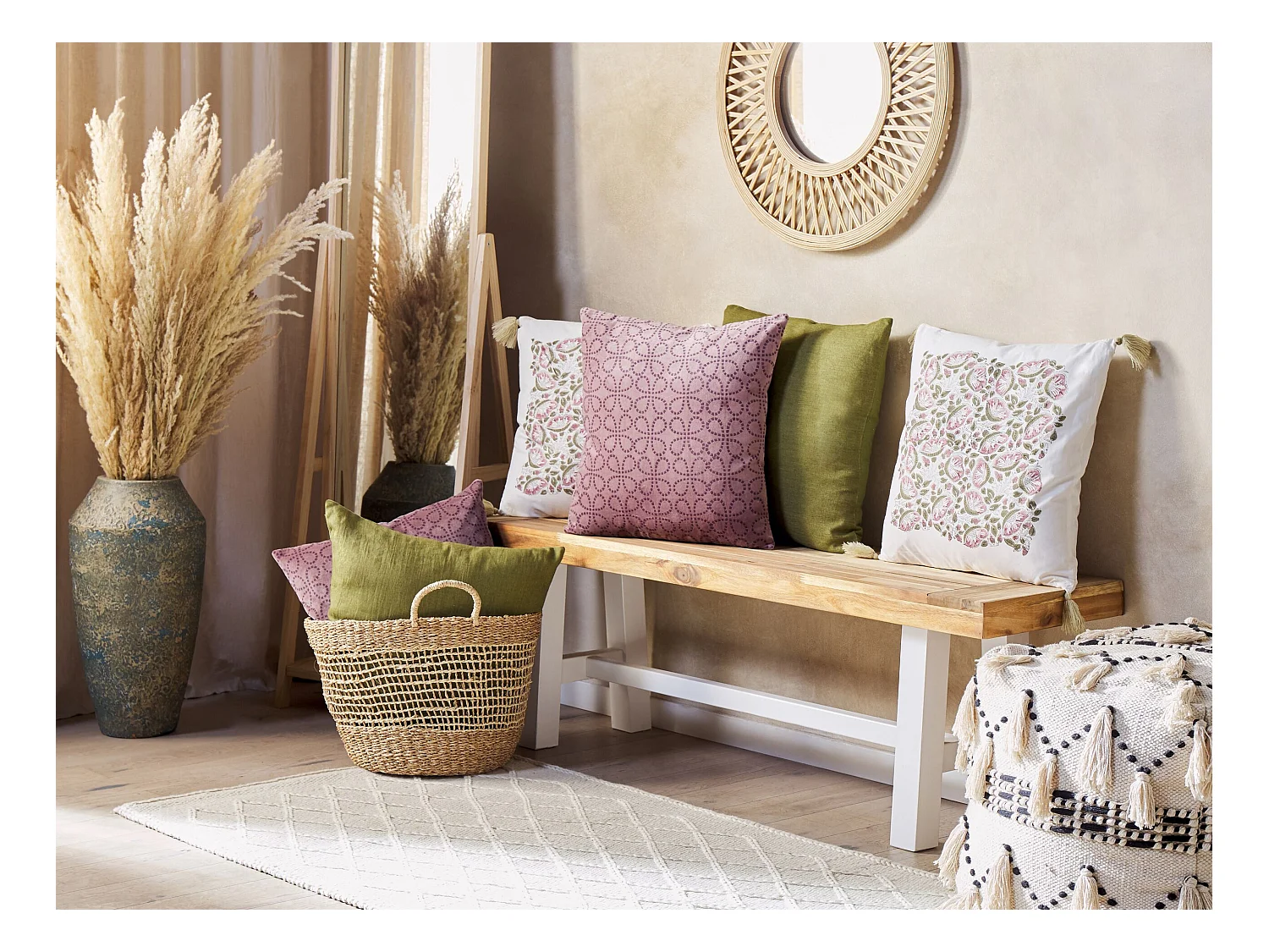 Zestaw 2 poduszek dekoracyjnych LARKSPUR Welur 45 x 45 cm Różowy Wzór geometryczny