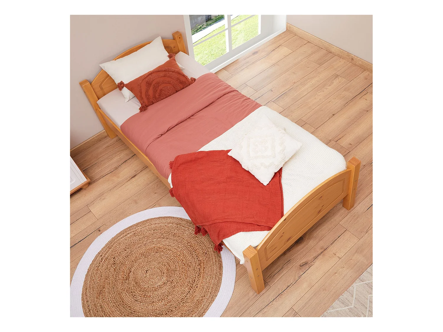 Lit simple FLIMS 90 x 200 cm lit pour enfant en pin massif lasuré couleur hêtre, avec tête et pied de lit arrondi