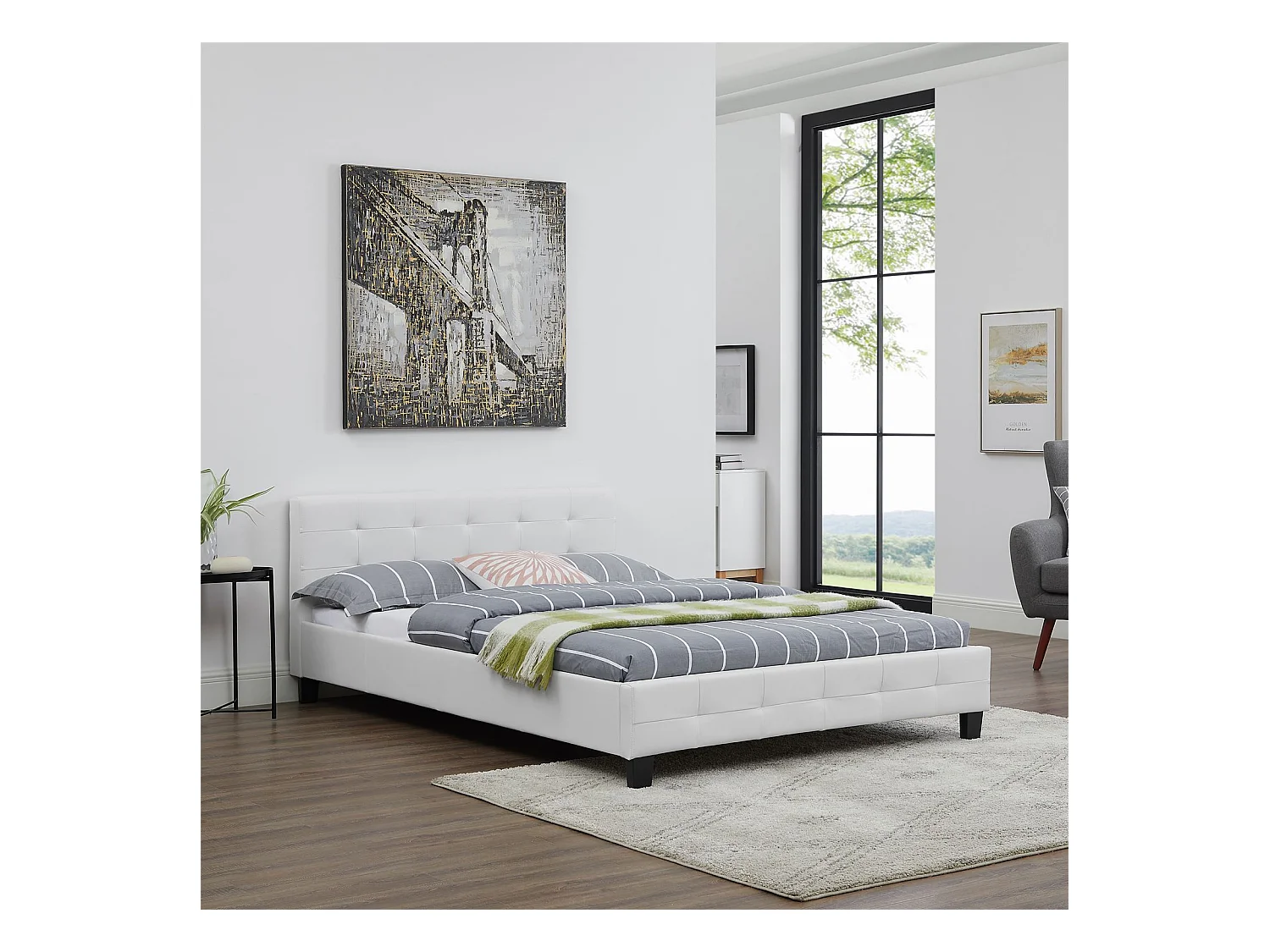 Lit double pour adulte MATHIEU avec sommier 140x190 cm 2 places / 2 personnes, tête et pied de lit capitonnés en synthétique blanc