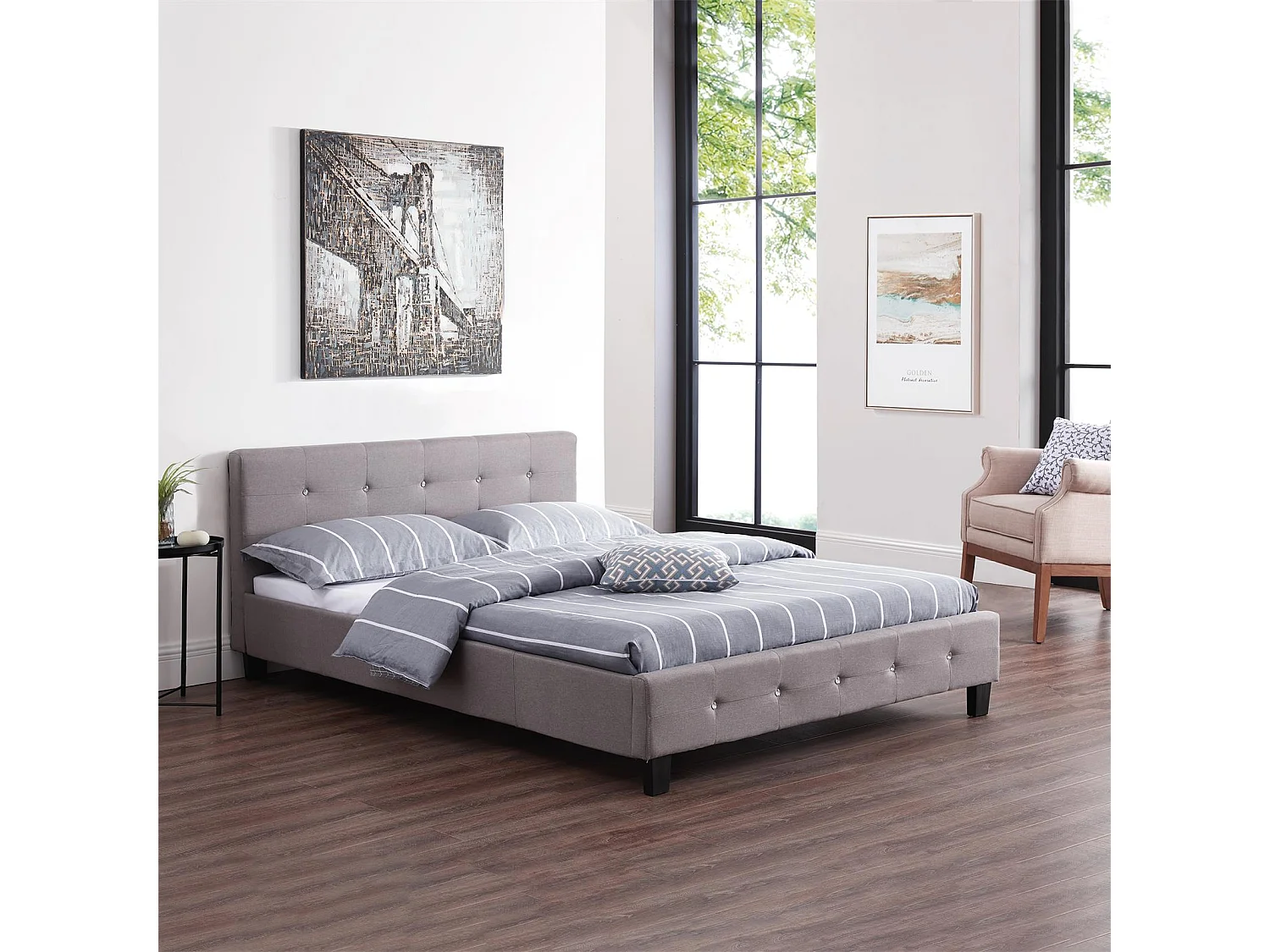 Lit double pour adulte JOSY avec sommier 140x190 cm 2 places / 2 personnes, tête et pied de lit capitonnés avec strass en tissu gris