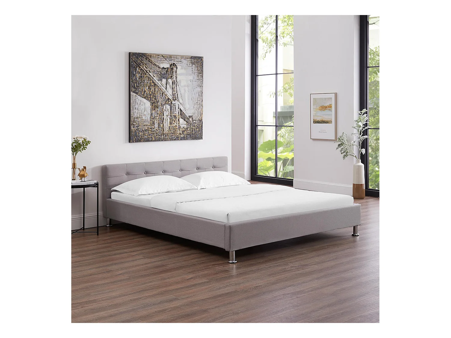 Lit double pour adulte NIZZA queen size 160x200 cm 2 places / 2 personnes, avec sommier et pieds métal chromé, tissu capitonné gris