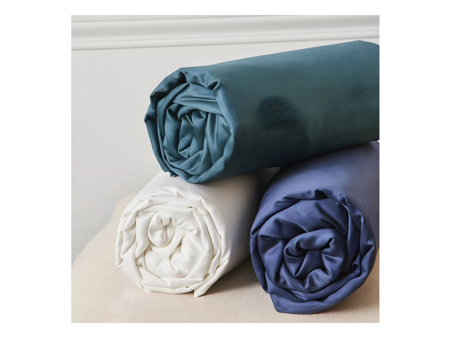 Parure de lit 2 personnes fleurie en percale 70 fils 240x220cm