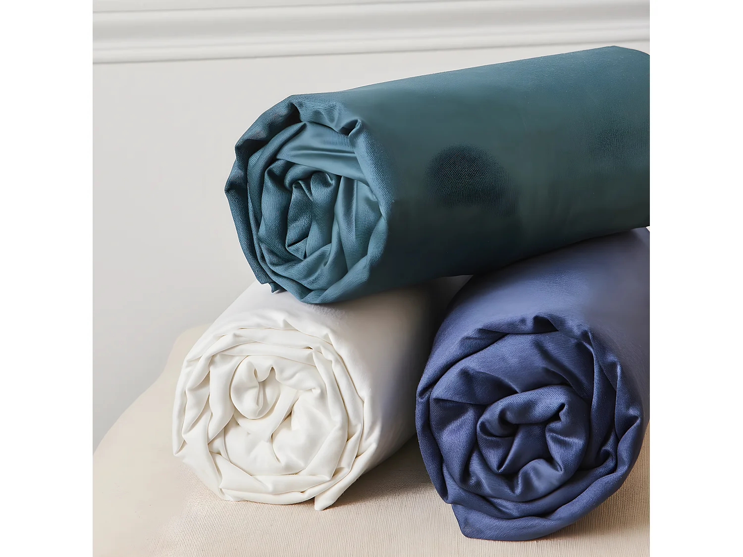 Parure de lit 2 personnes fleurie en percale 70 fils 240x220cm