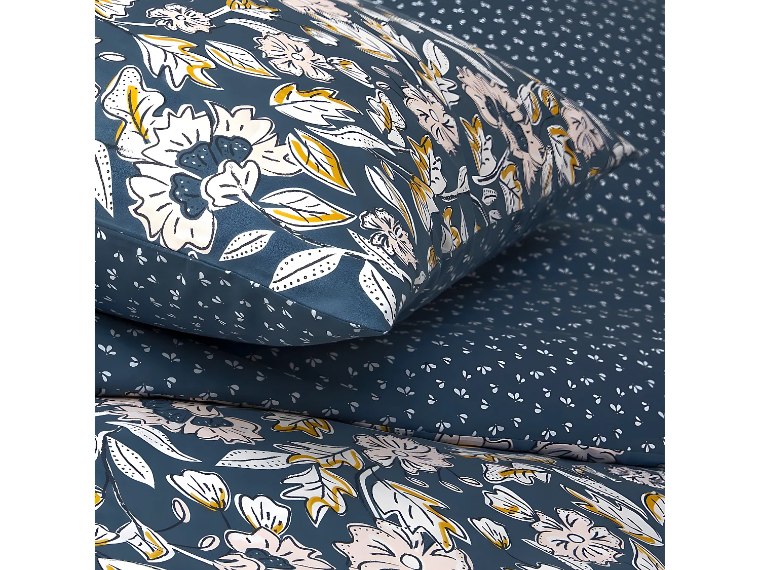 Parure de lit 2 personnes fleurie en percale 70 fils 260x240cm