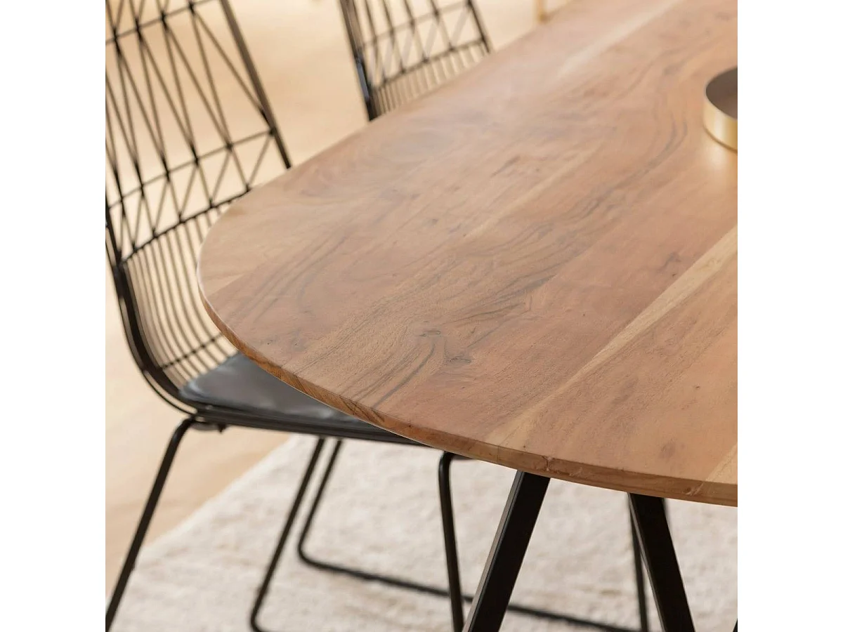 Table à manger ovale en bois d'acacia Ivan