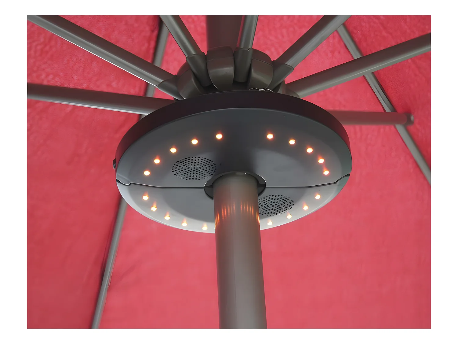 Eclairage de jardin "Umbrella" pour parasol - Enceinte arceau