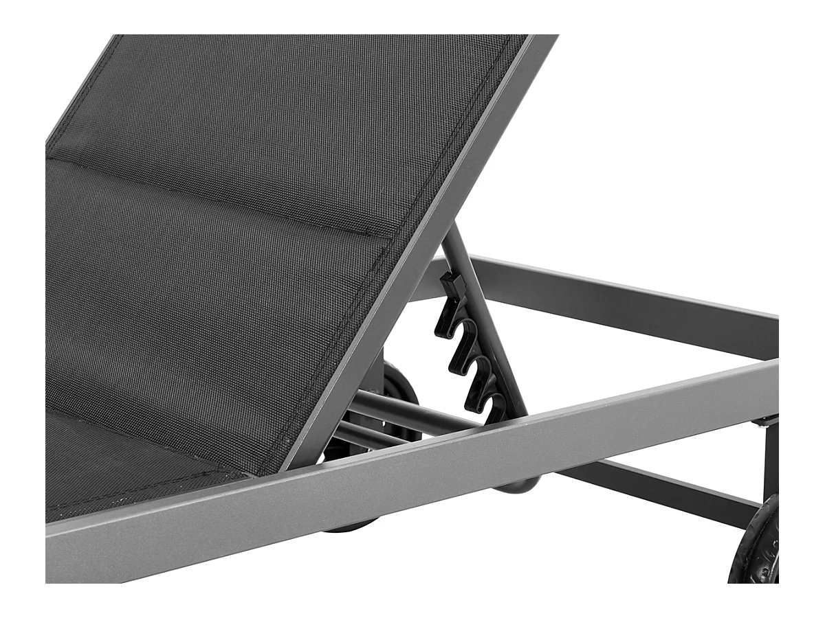 Espreguiçadeira em textilene acolchoado e alumínio "Bella" - Phoenix - Preto, com múltiplas posições ajustáveis e rodas móveis para um conforto ótimo