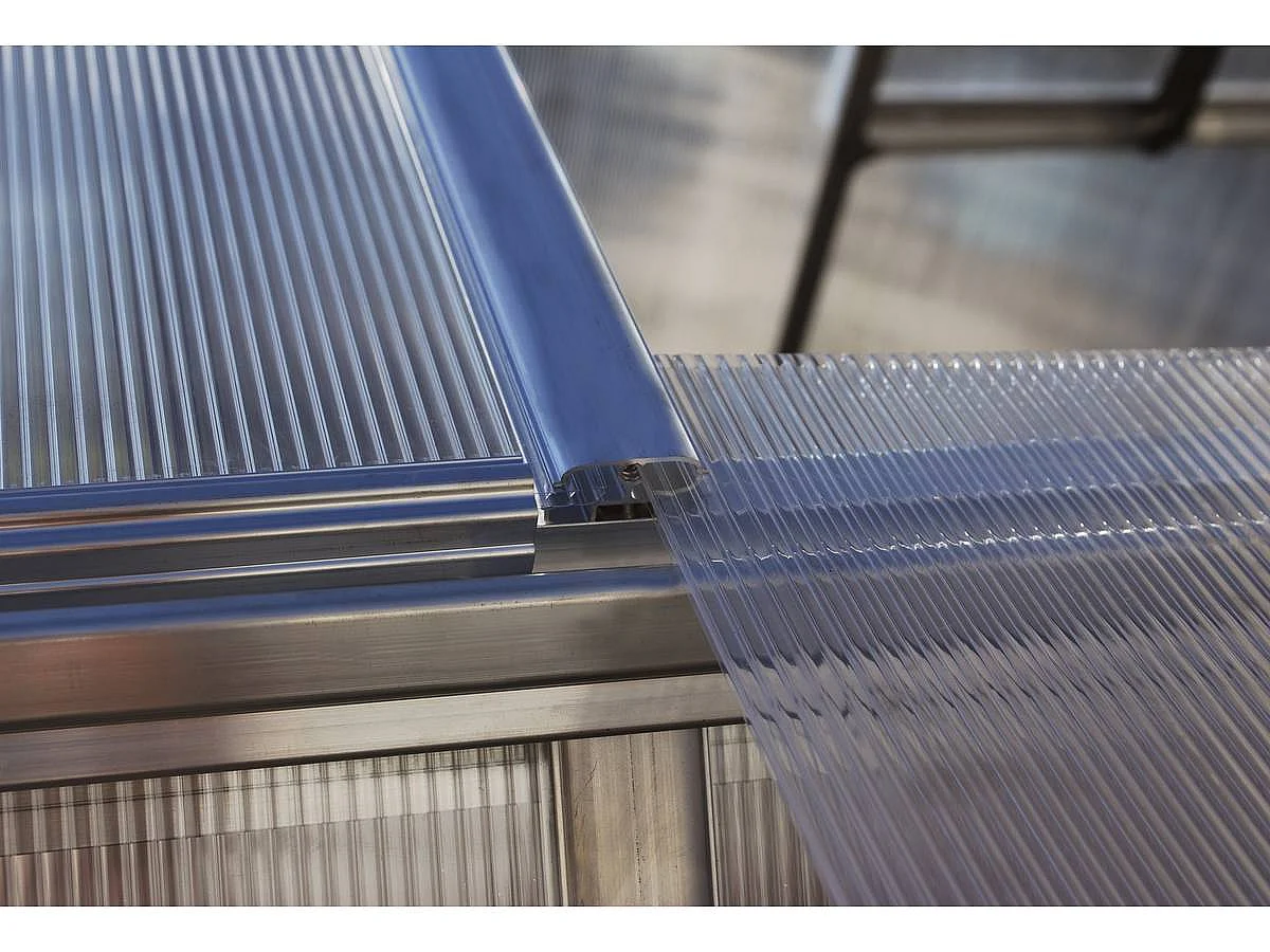 Serre en polycarbonate "Multiline" - 5.6m2