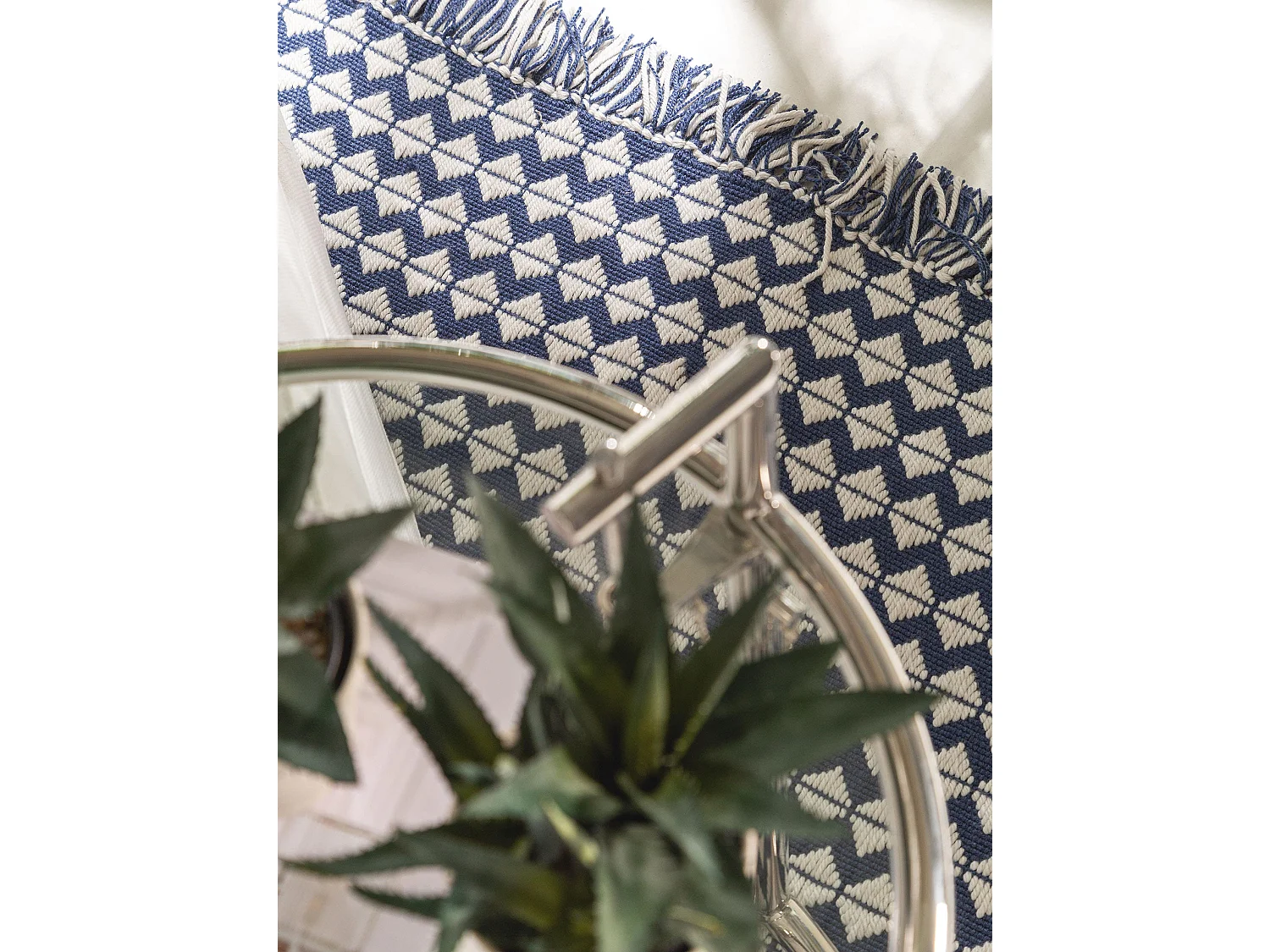 Tapis fabriqué à partir de matériaux recyclés Morty Bleu foncé 160x230 cm