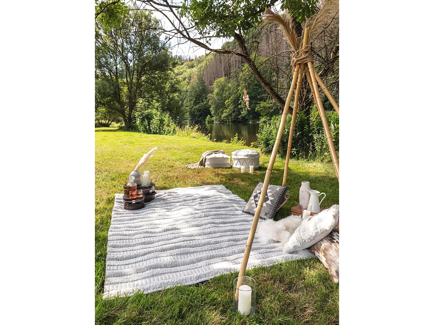 Tapis fabriqué à partir de matériaux recyclés Toni Ivory 200x300 cm