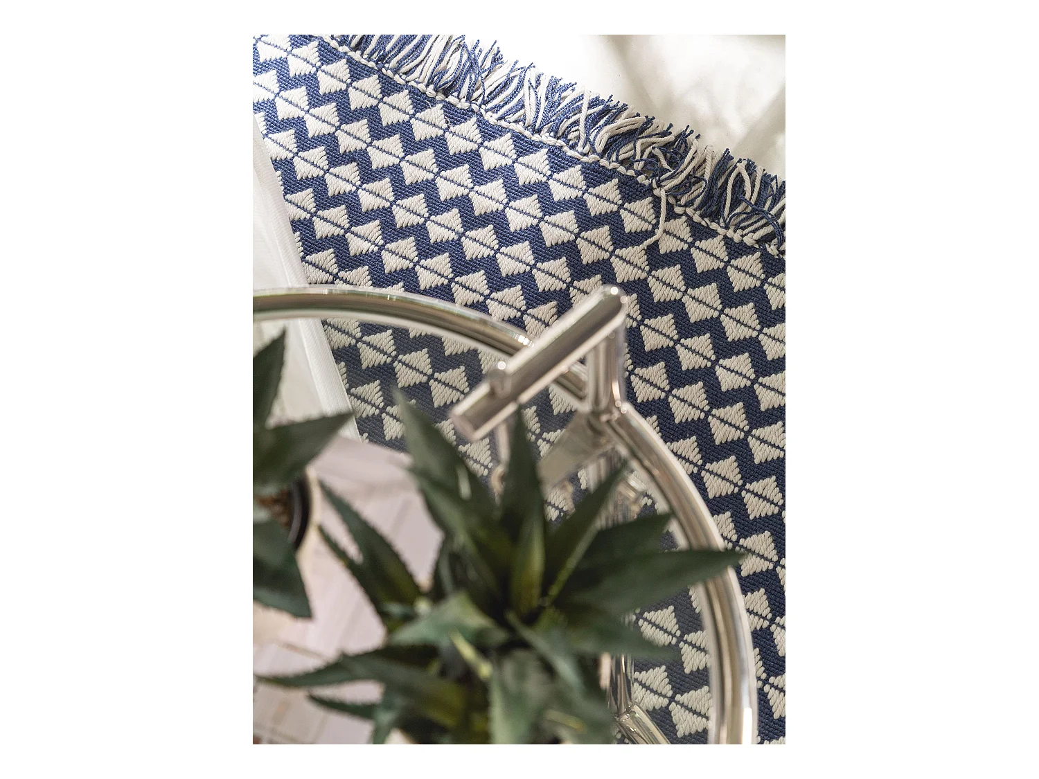 Tapis fabriqué à partir de matériaux recyclés Morty Bleu foncé 120x170 cm