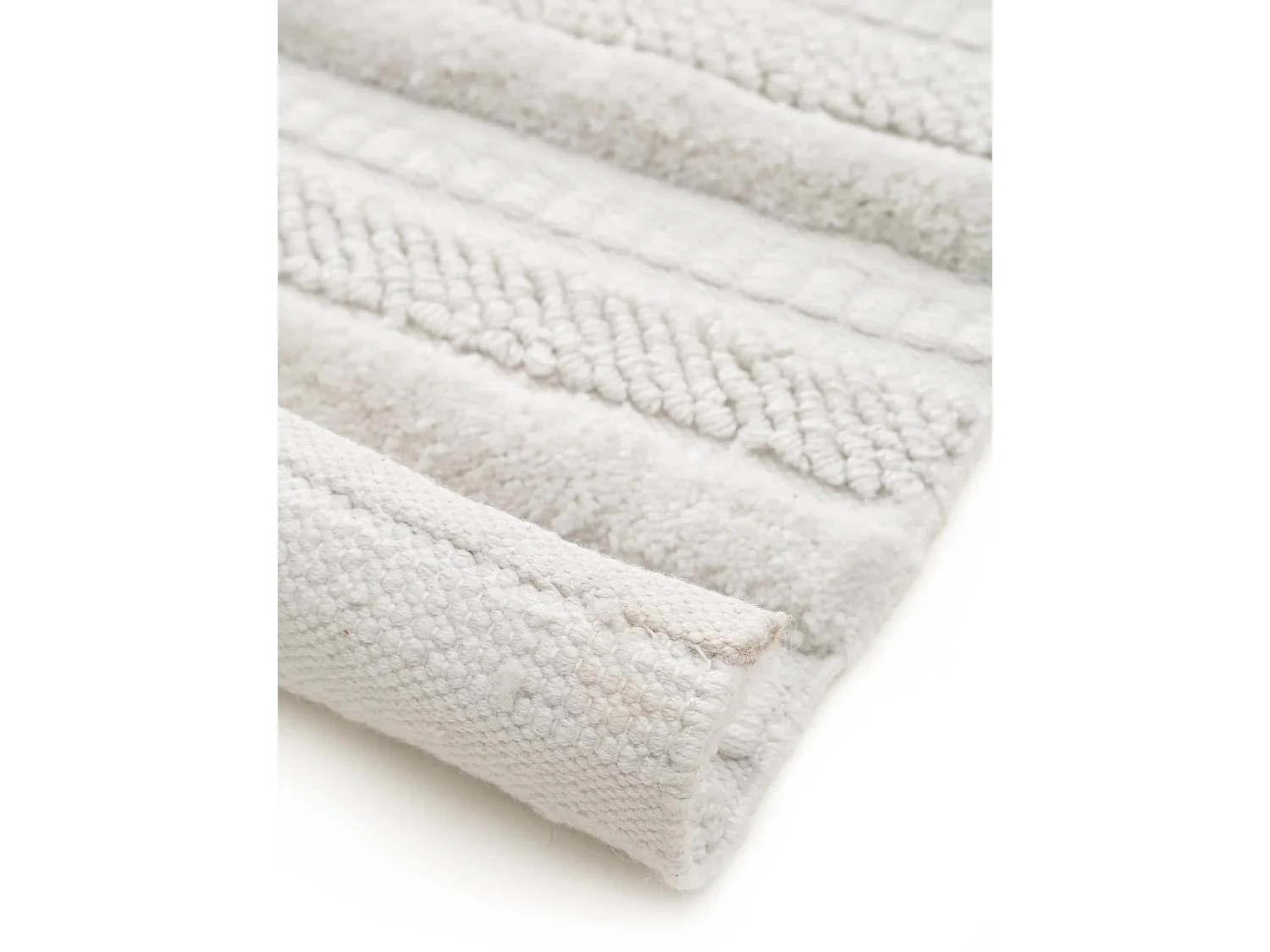Tapis fabriqué à partir de matériaux recyclés Toni Ivory 160x230 cm