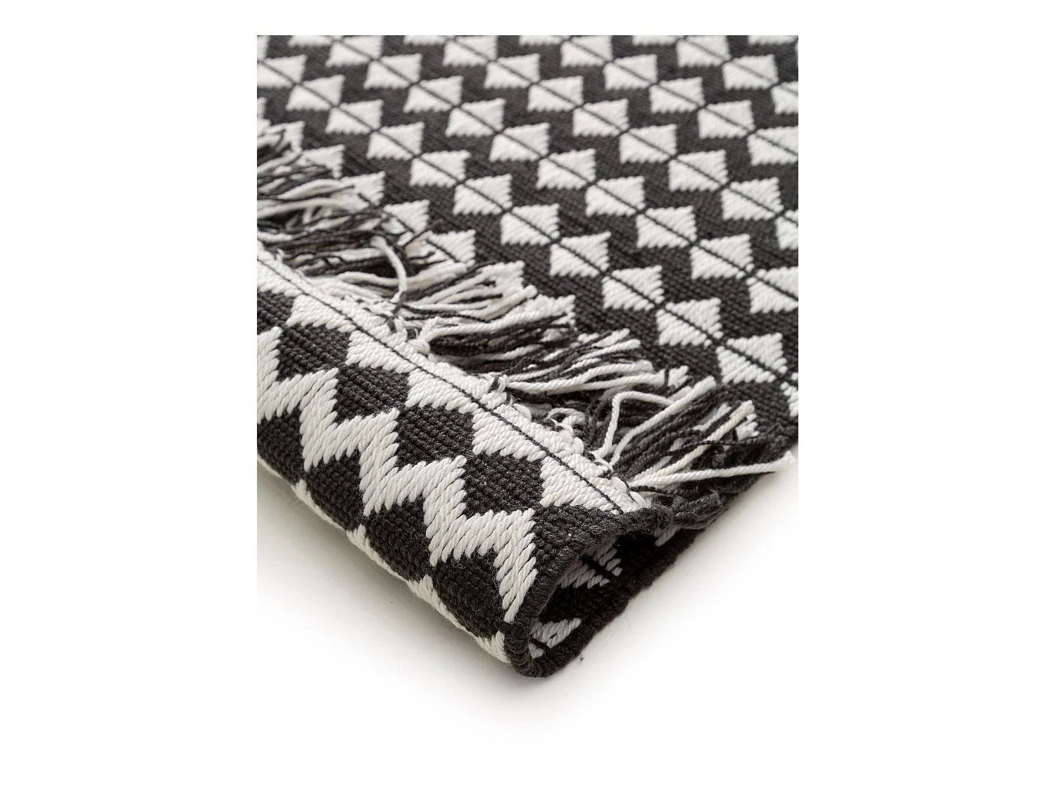 Tapis fabriqué à partir de matériaux recyclés Morty Noir & Blanc 160x230 cm