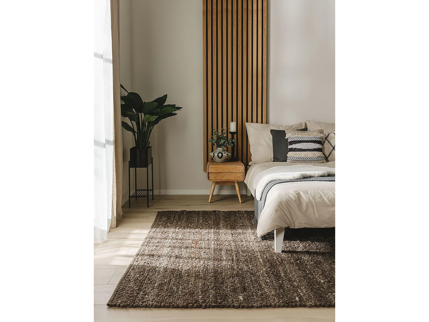 Tapis de laine Finn Marron 140x200 cm