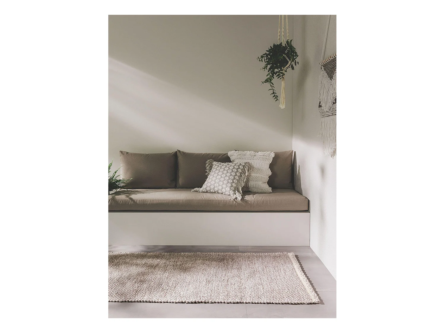 Tapis fabriqué à partir de matériaux recyclés Kiah Crème/Taupe 70x200 cm