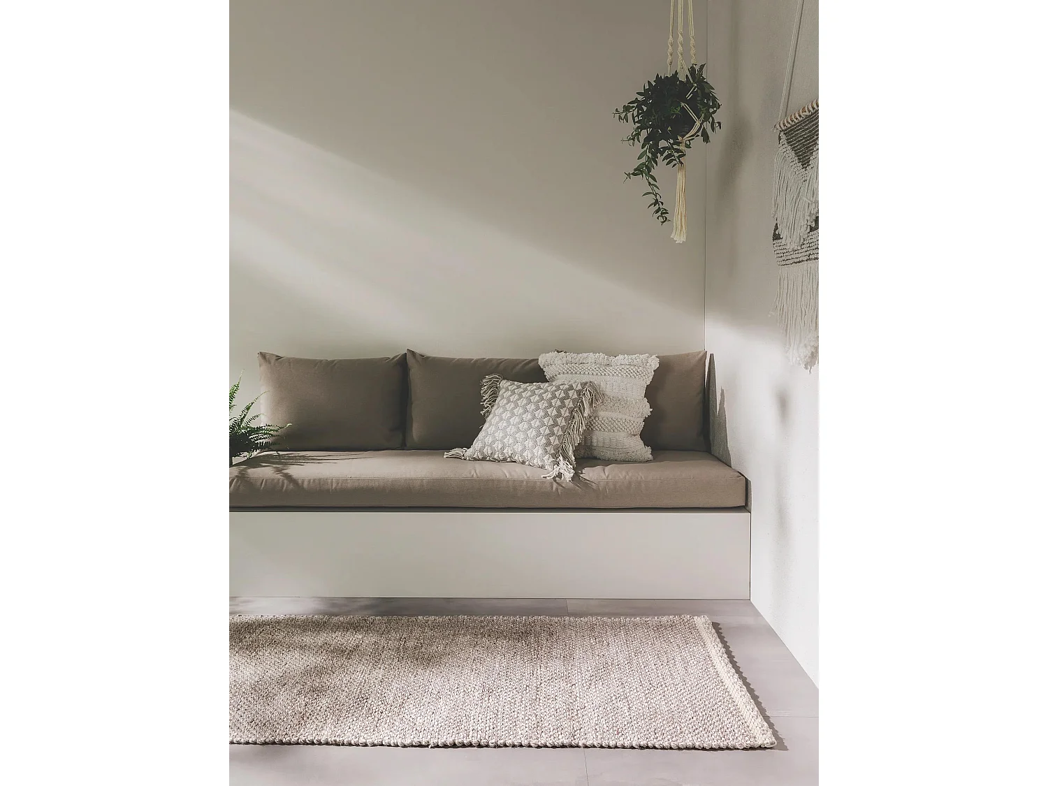 Tapis fabriqué à partir de matériaux recyclés Kiah Crème/Taupe 70x200 cm