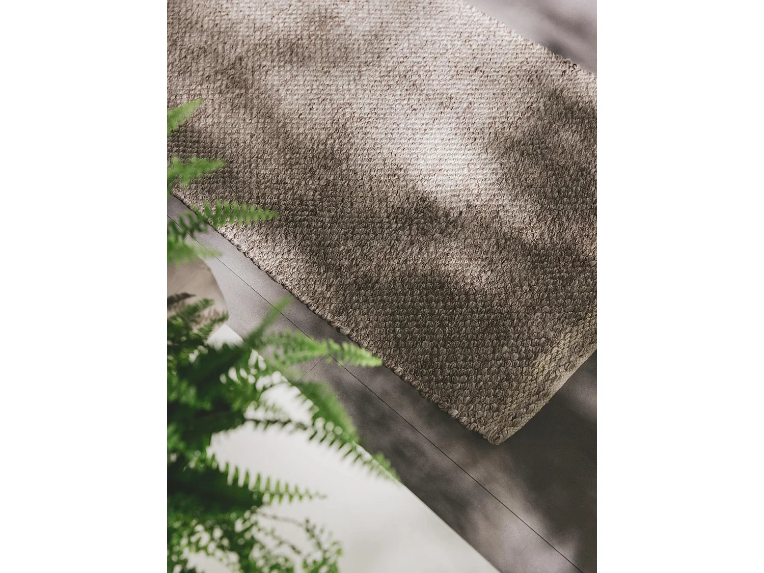 Tapis fabriqué à partir de matériaux recyclés Kiah Crème/Taupe 70x200 cm