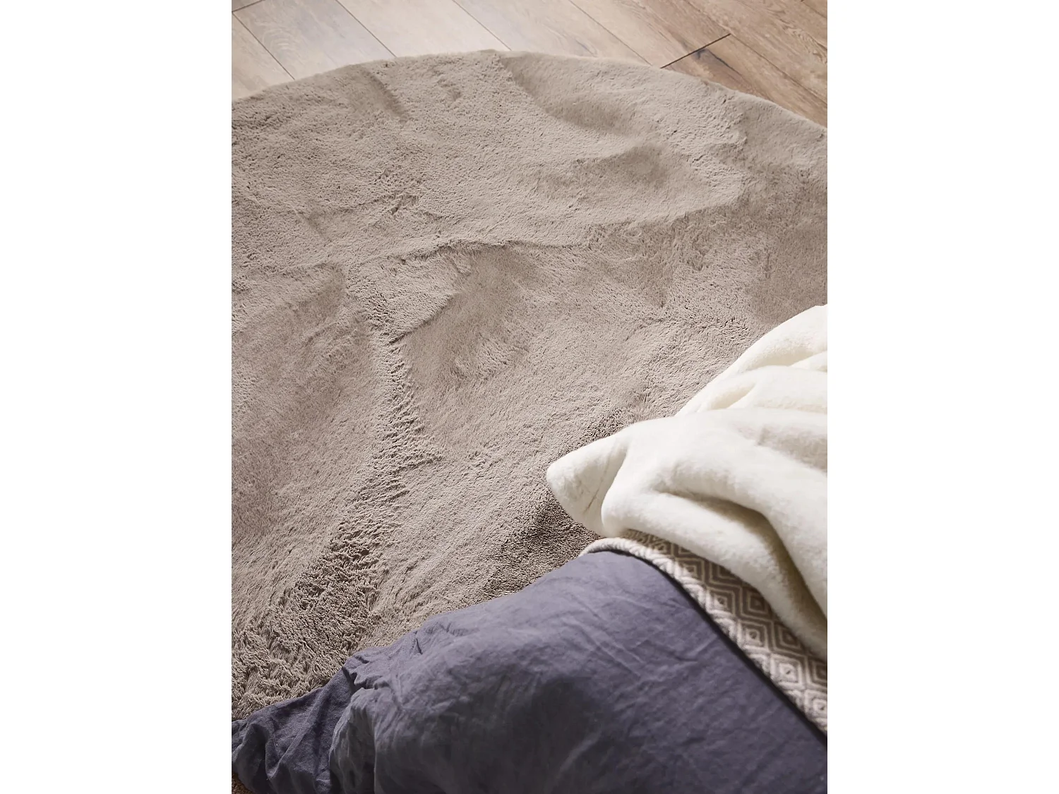 Tapis de fourrure Dave Taupe ø 120 cm rond