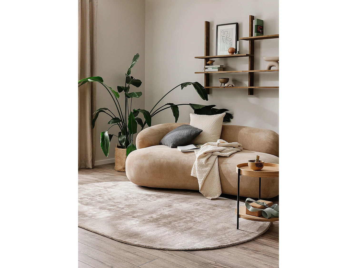 Tapis en viscose Ovale Nela Taupe 150x230 cm