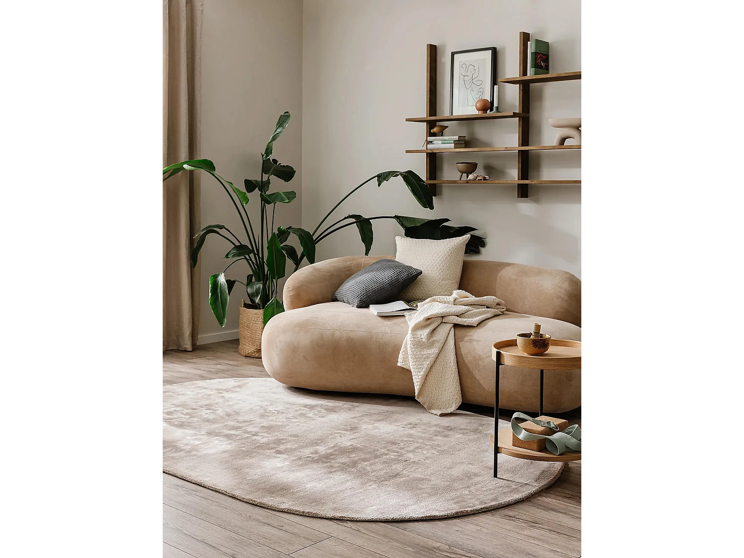 Tapis en viscose Ovale Nela Taupe 150x230 cm