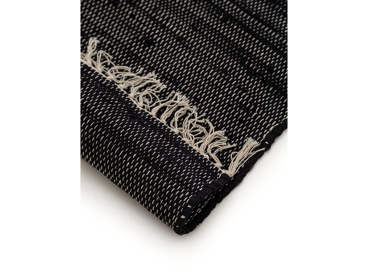 Tapis fabriqué à partir de matériaux recyclés Tom Noir 200x300 cm