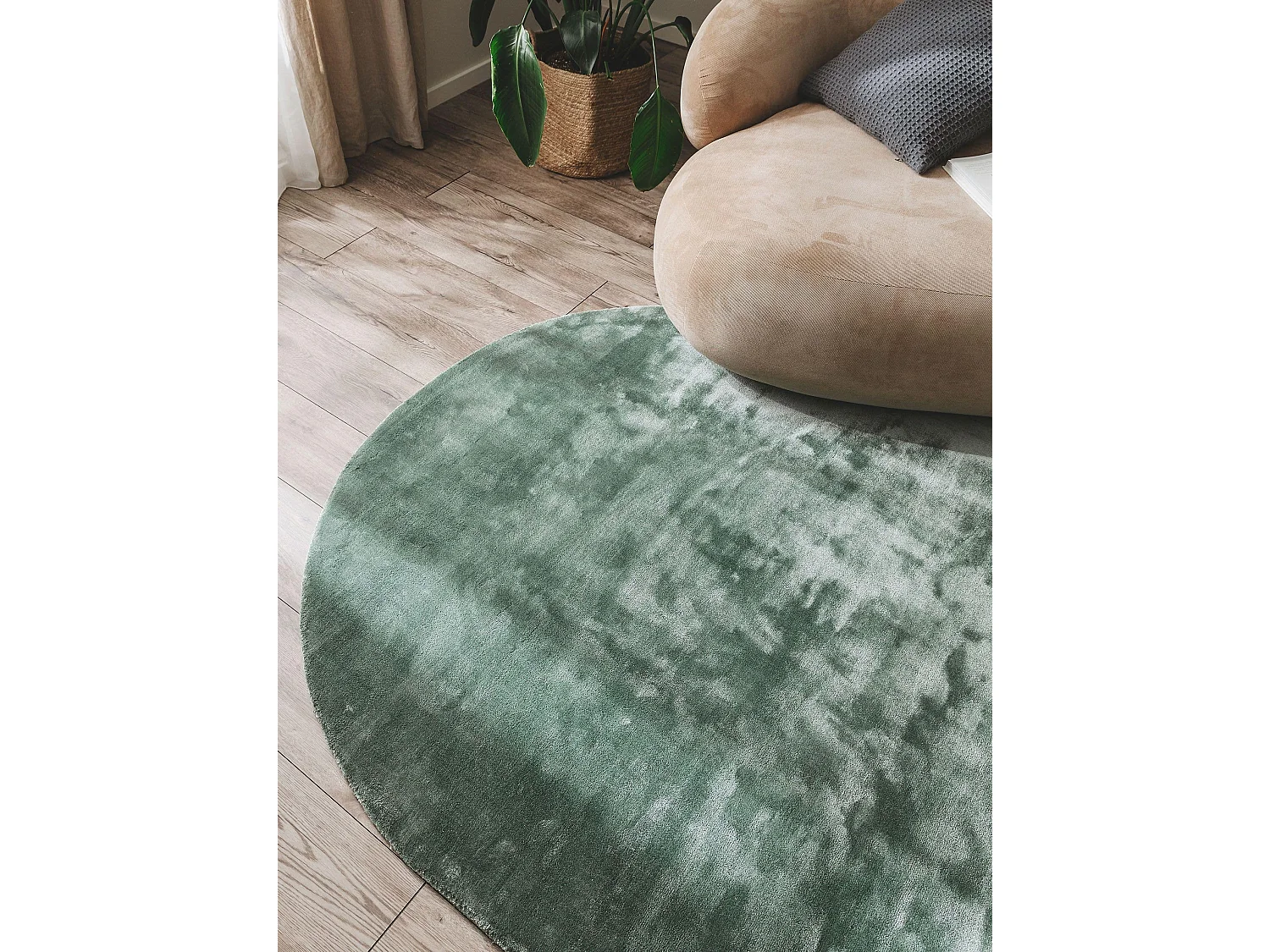 Tapis en viscose Ovale Nela Vert clair 150x230 cm