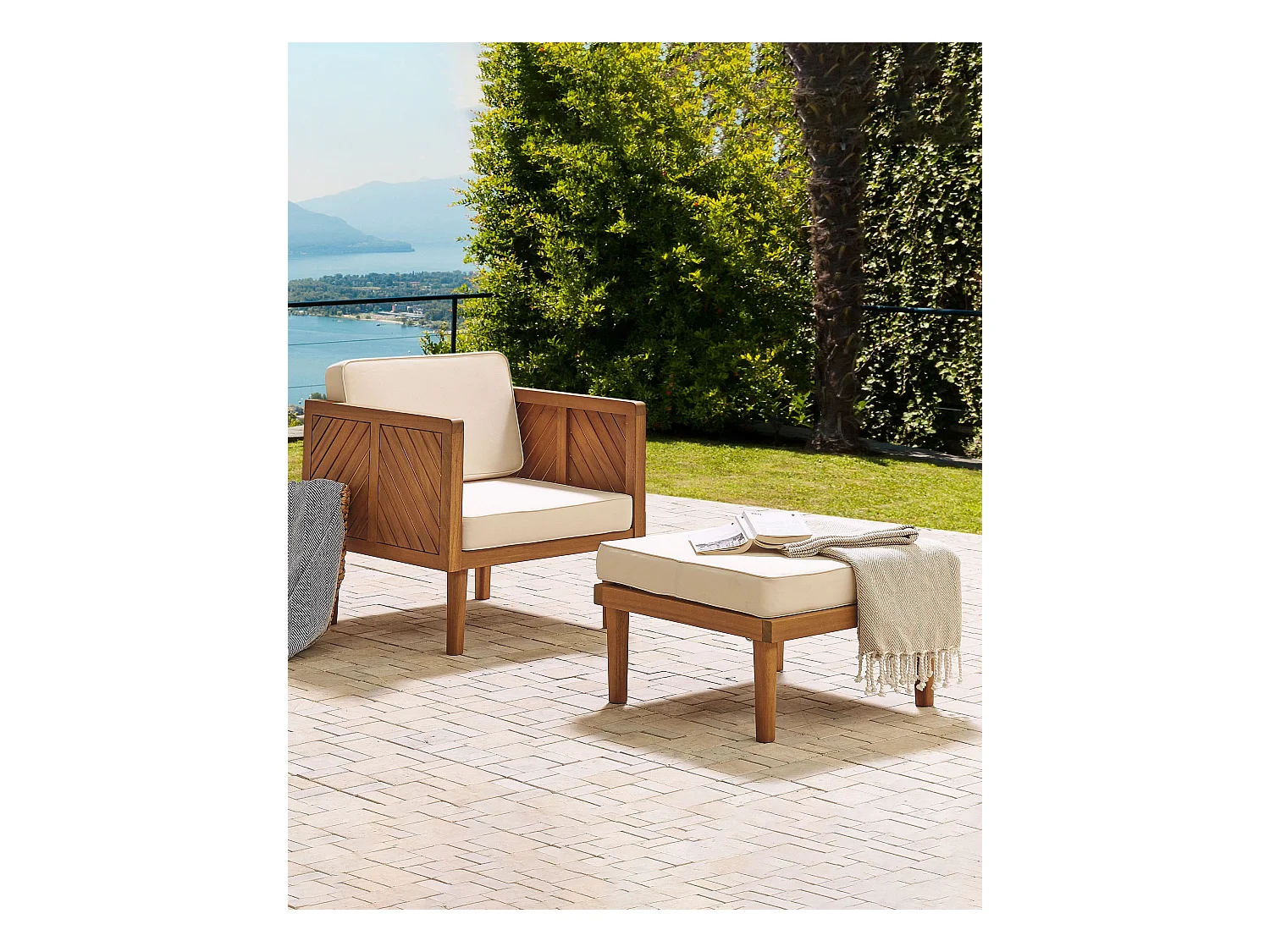 Lounge Sessel mit Ottomane Akazienholz hellbraun Auflagen beige Rustikal Baratti