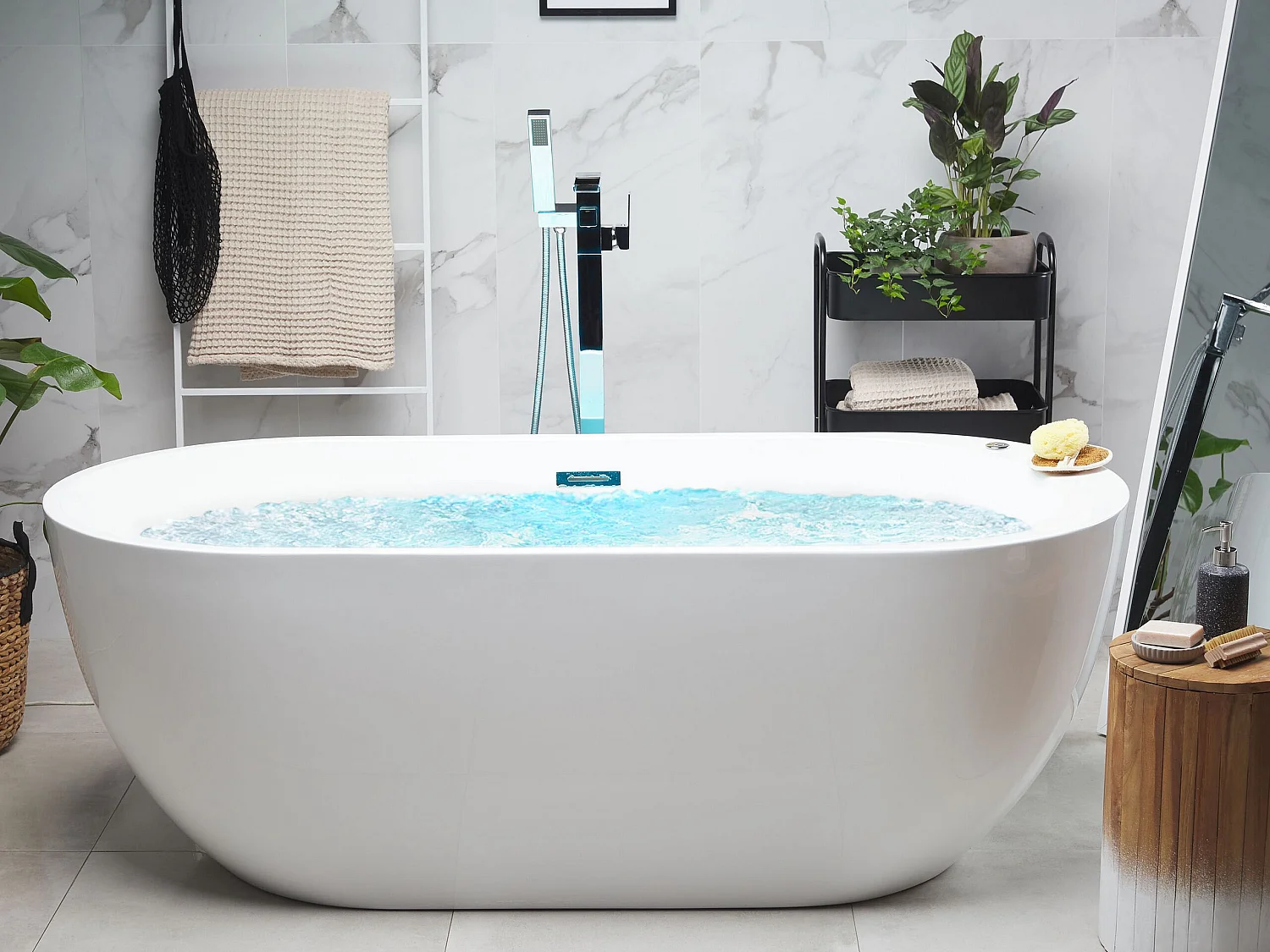 Wanna wolnostojąca LED z hydromasażem NEVIS 170 x 80 cm Biały