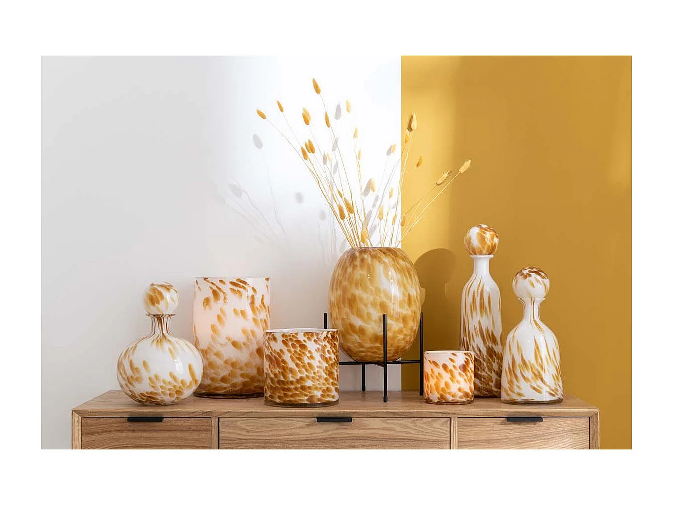 Vase sur Pied Design "Taches" 37cm Blanc & Ocre