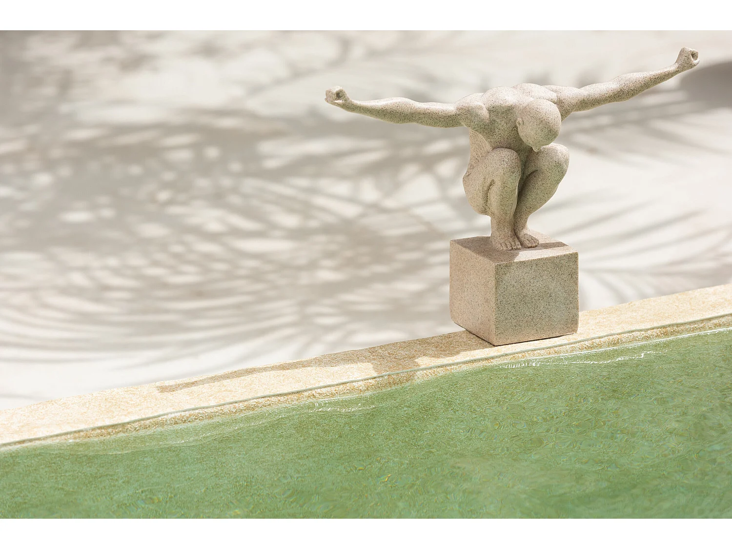 Statuette Déco sur Socle "Athlète" 32cm Beige