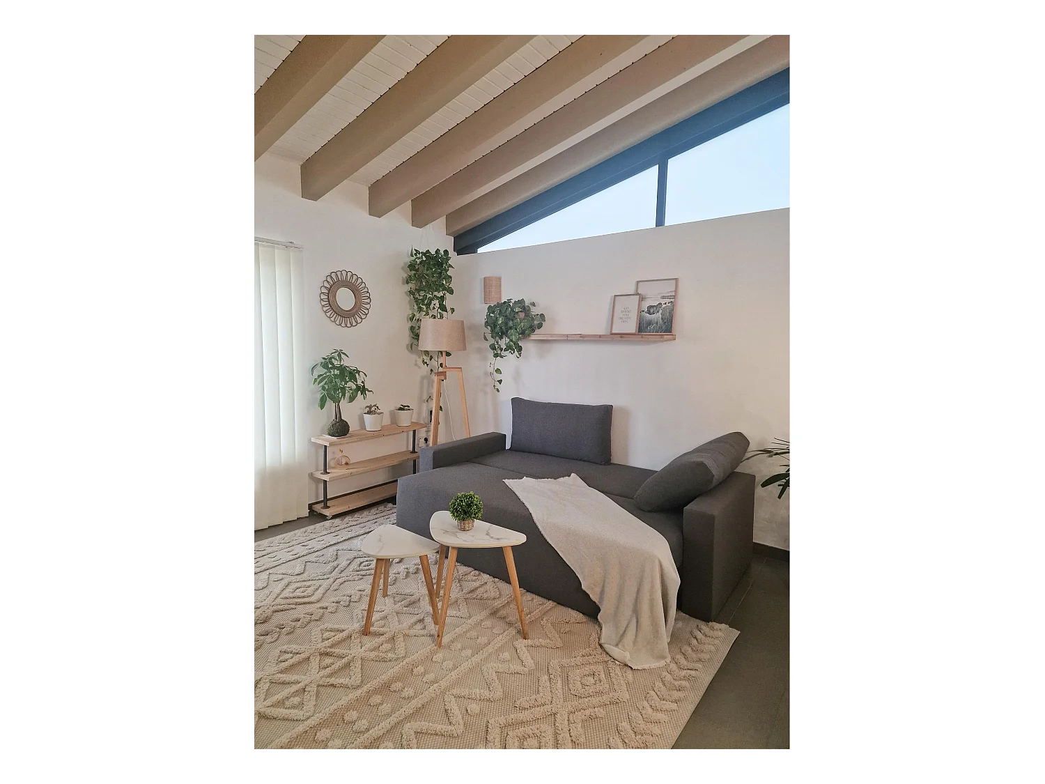 Canapé-lit CLOUD gris clair convertible en lit, bahut. ouverture coulissante. 225x92x92cm