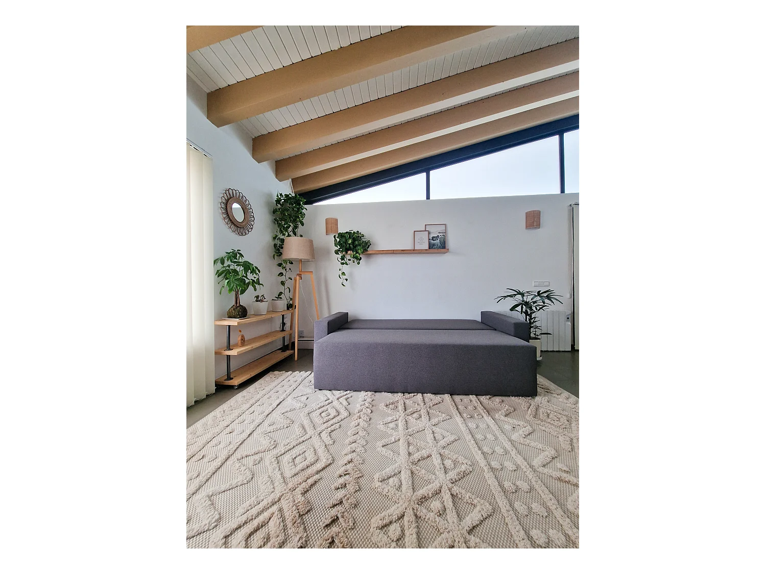 Canapé-lit CLOUD gris clair convertible en lit, bahut. ouverture coulissante. 225x92x92cm