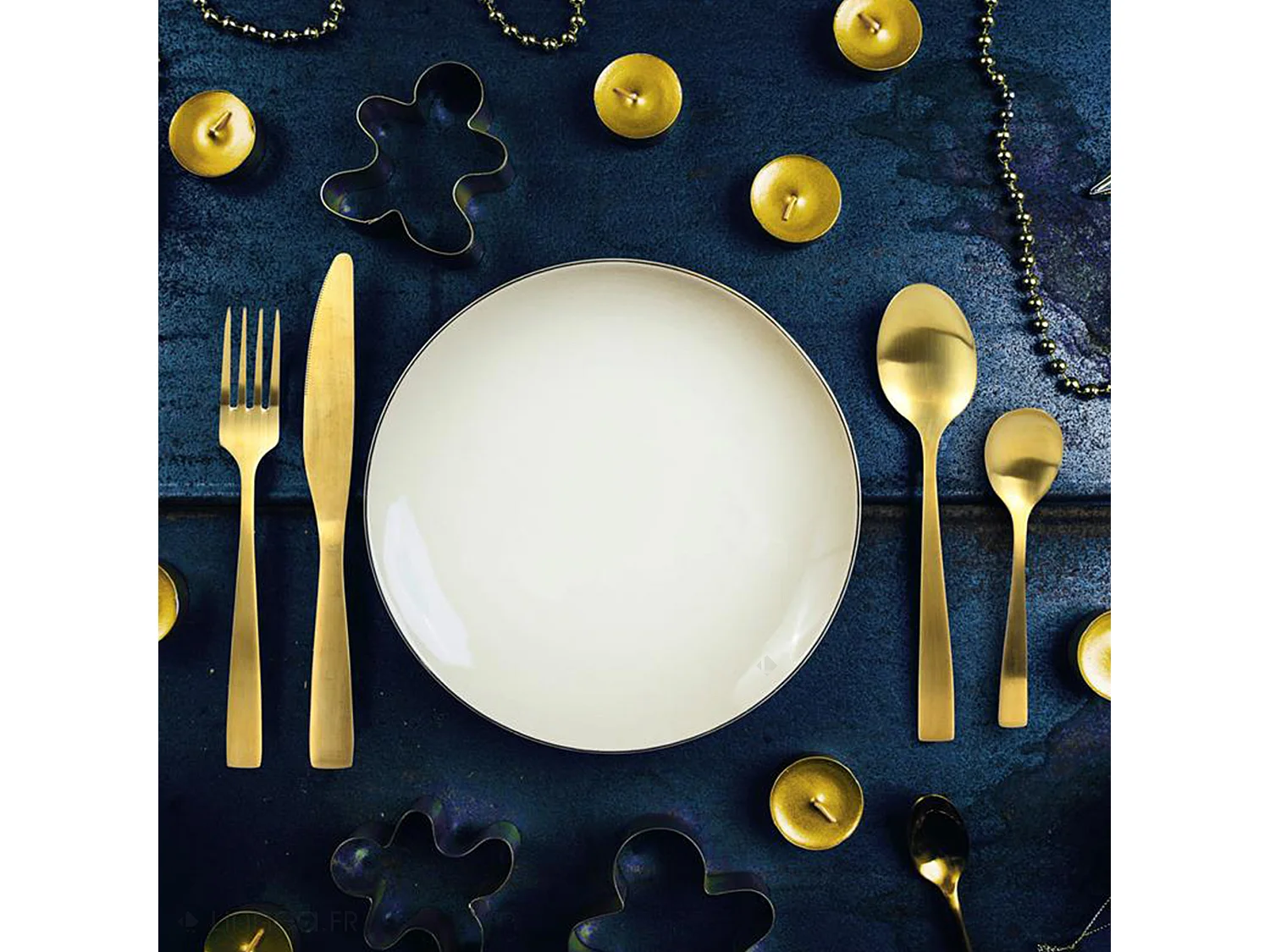 Ménagère 16 couverts DORI doré