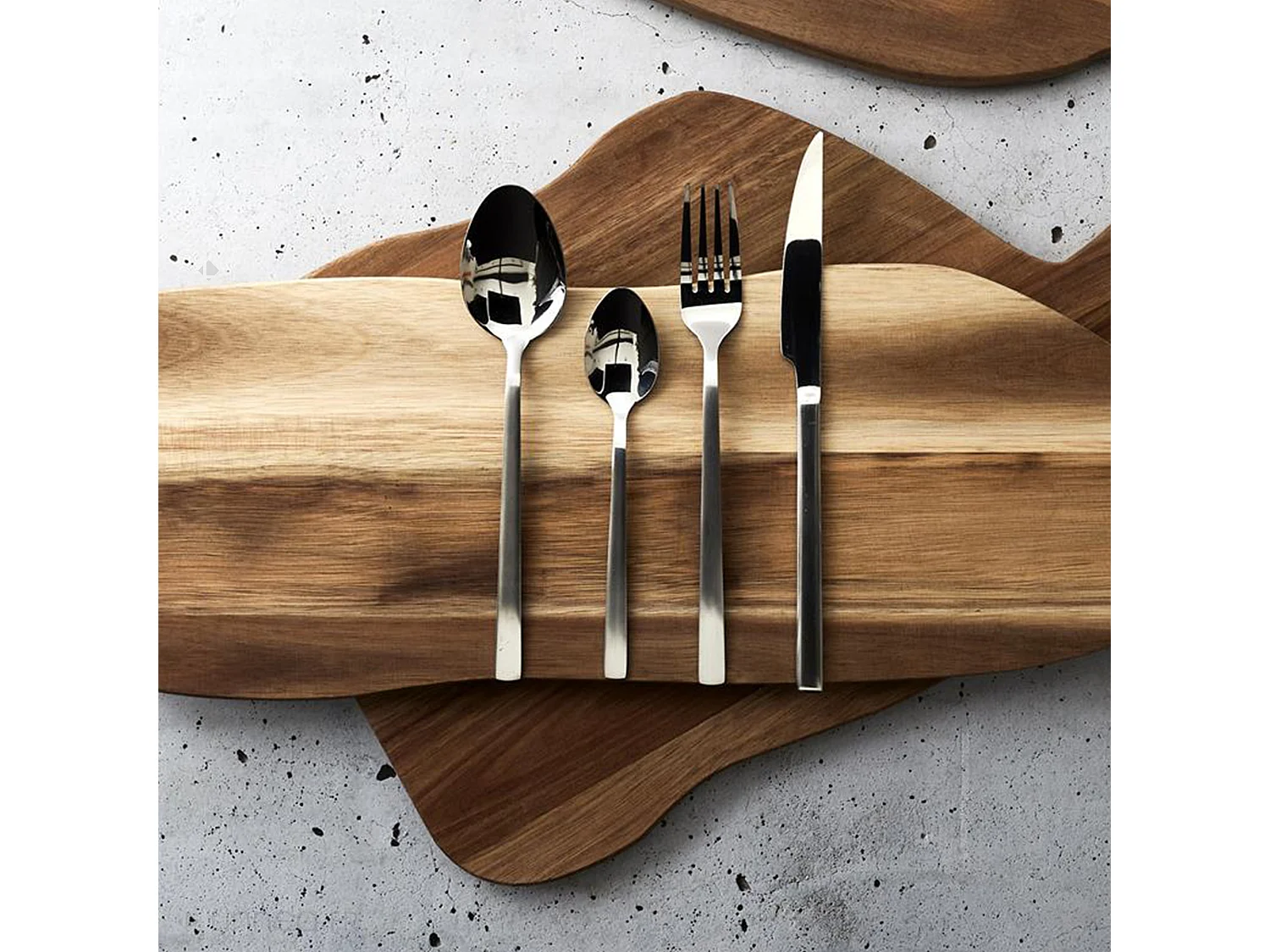 Ménagère 16 couverts LOXO argenté