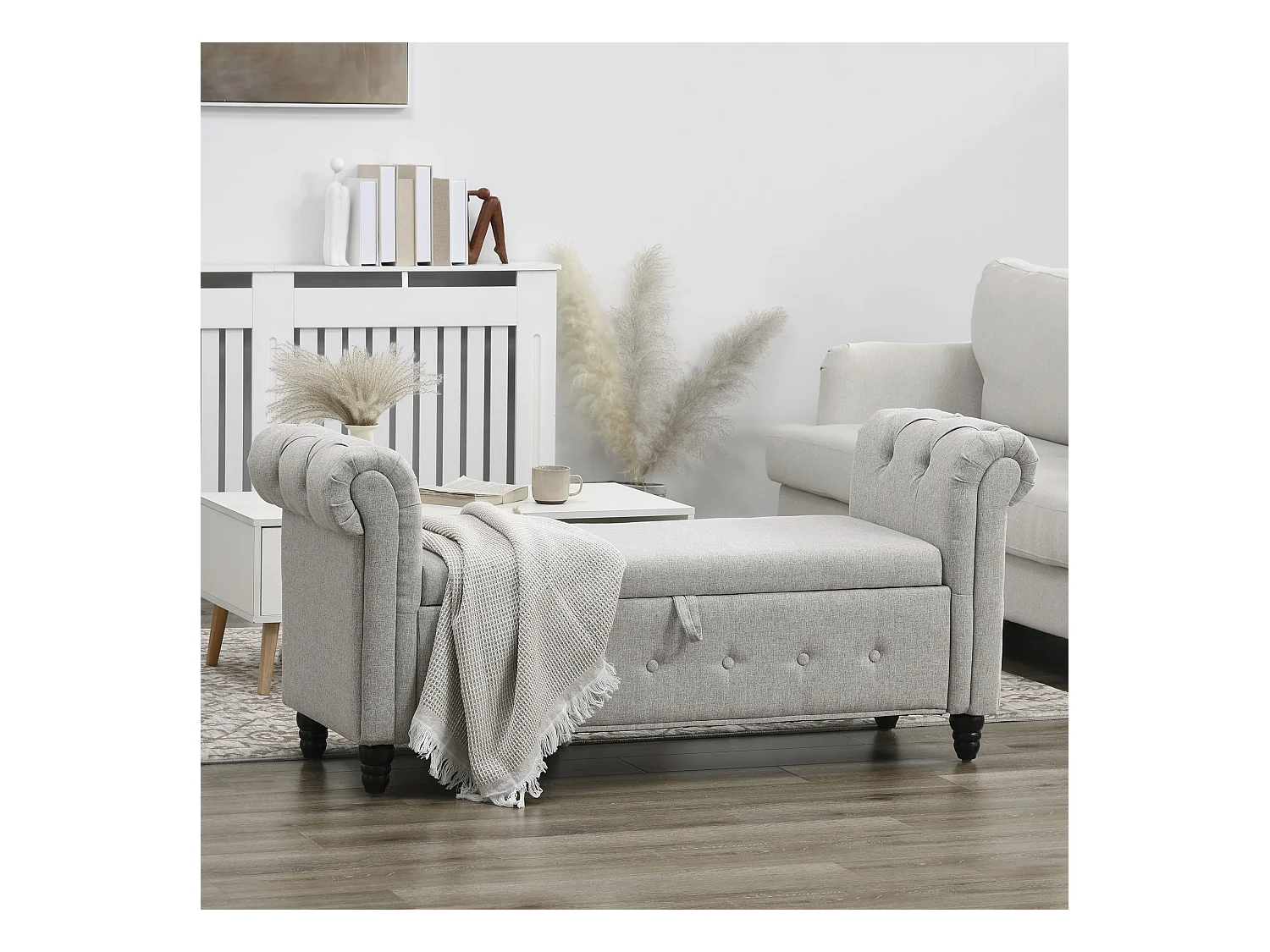 Banquette coffre de rangement 2 en 1 design Chesterfield accoudoirs courbés capitonnés piètement bois noir aspect lin gris