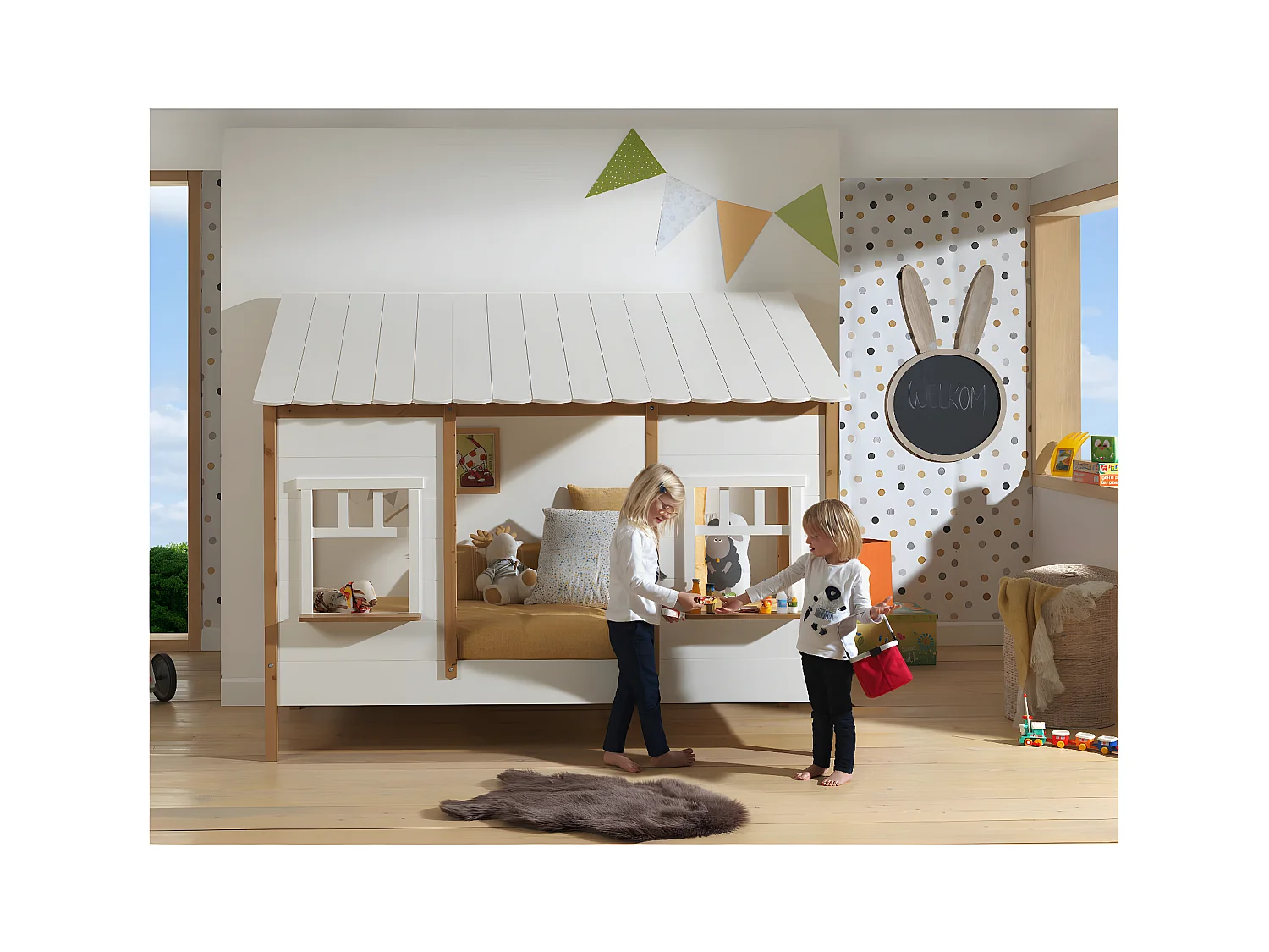 LAKA - Lit Maison 90x200cm Blanc et Pin Naturel