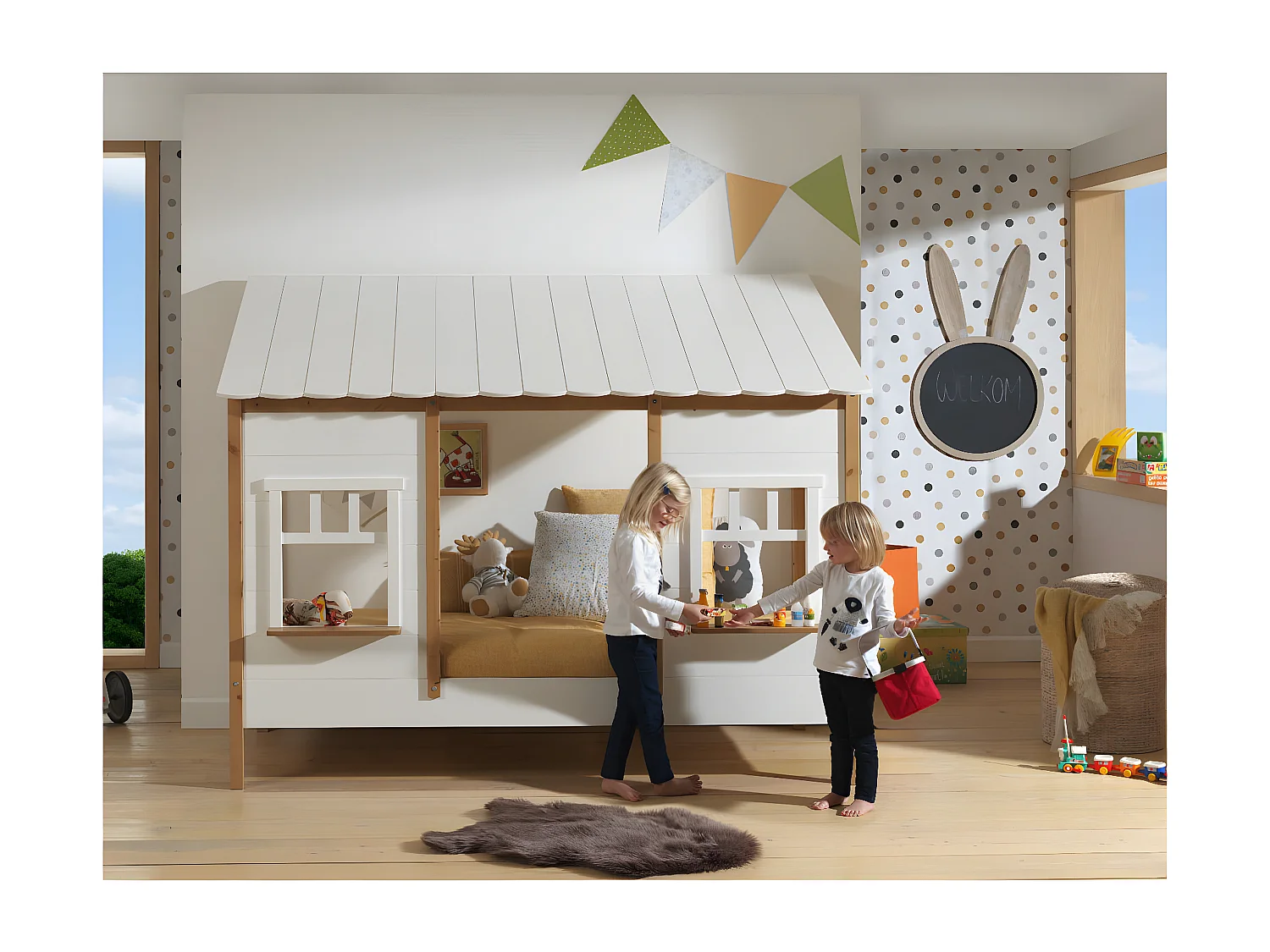 LAKA - Lit Maison 90x200cm Blanc et Pin Naturel