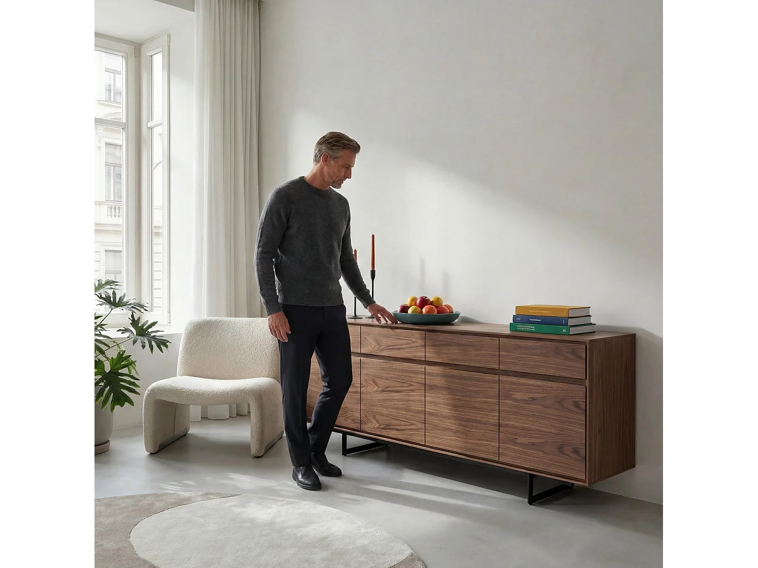 Buffet Tokyo avec 4 portes et 4 tiroirs - MDF et métal - Noyer