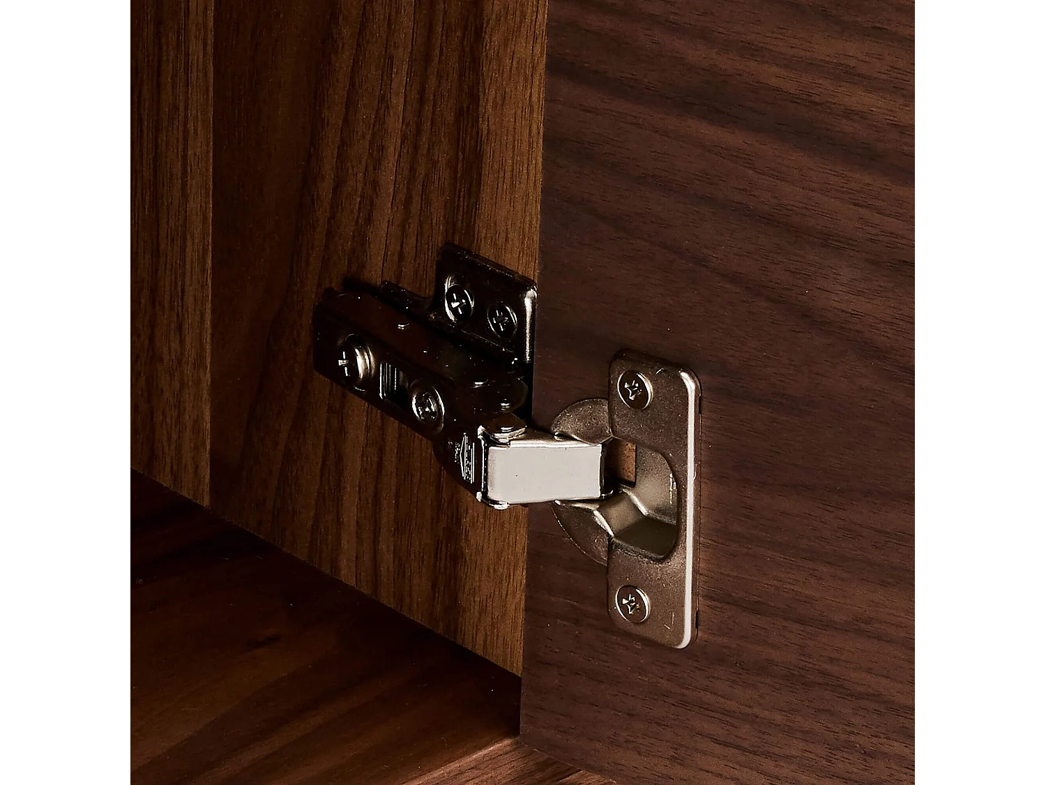 Buffet Tokyo avec 3 portes et 3 tiroirs - MDF et métal - Noyer