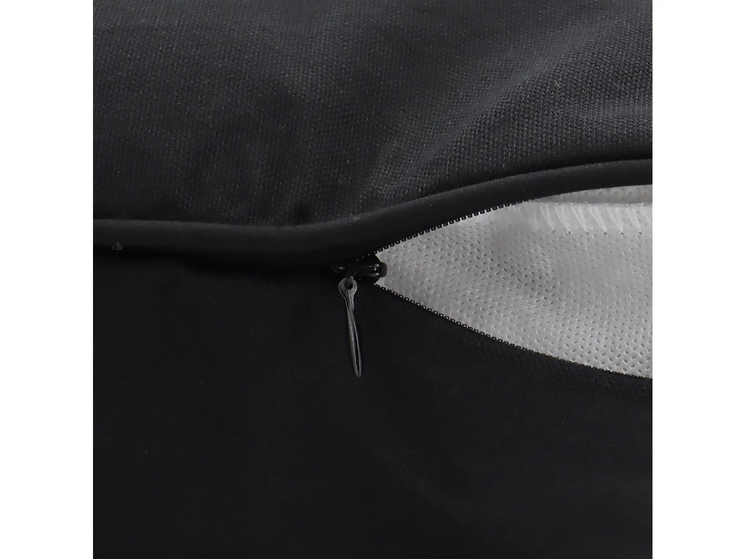 Housse de coussin 20x20 cm MONTSEGUR Noir