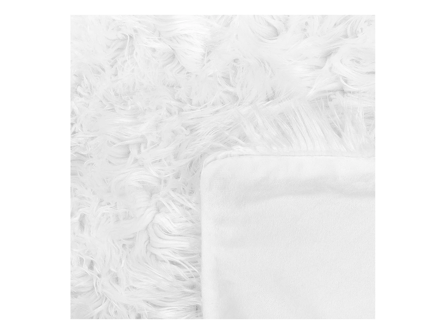 Narzuta na łóżko DELICE 150 x 200 cm Biały