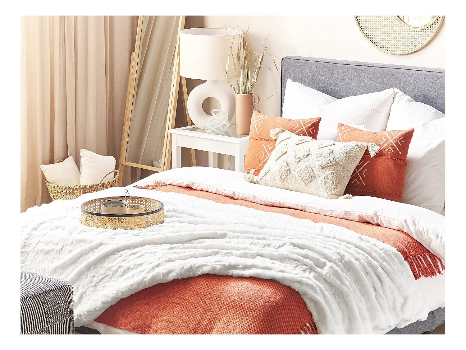 Decke Polyester weiß 150 x 200 cm Wohndecke Überwurf Modern Kandilli