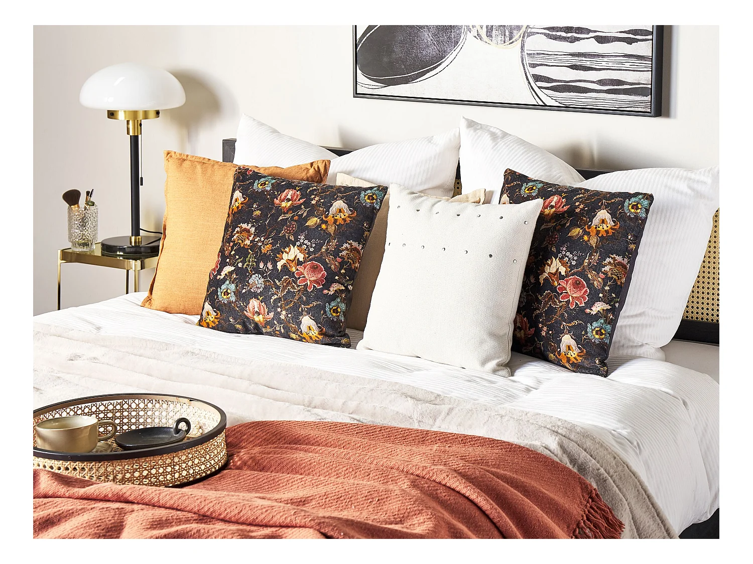 Poduszka dekoracyjna RAMONDA Welur 45 x 45 cm Kolorowy Wzór kwiatowy