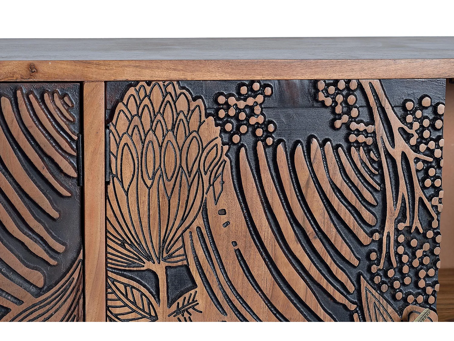 Buffet en bois d'acacia sculptée