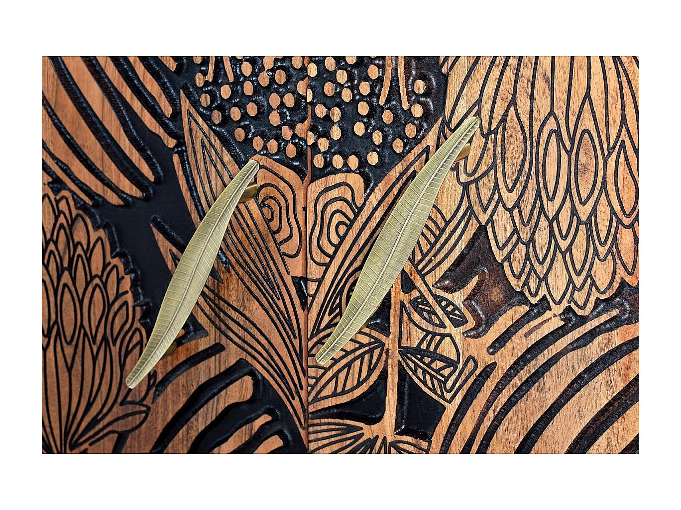 Buffet en bois d'acacia sculptée