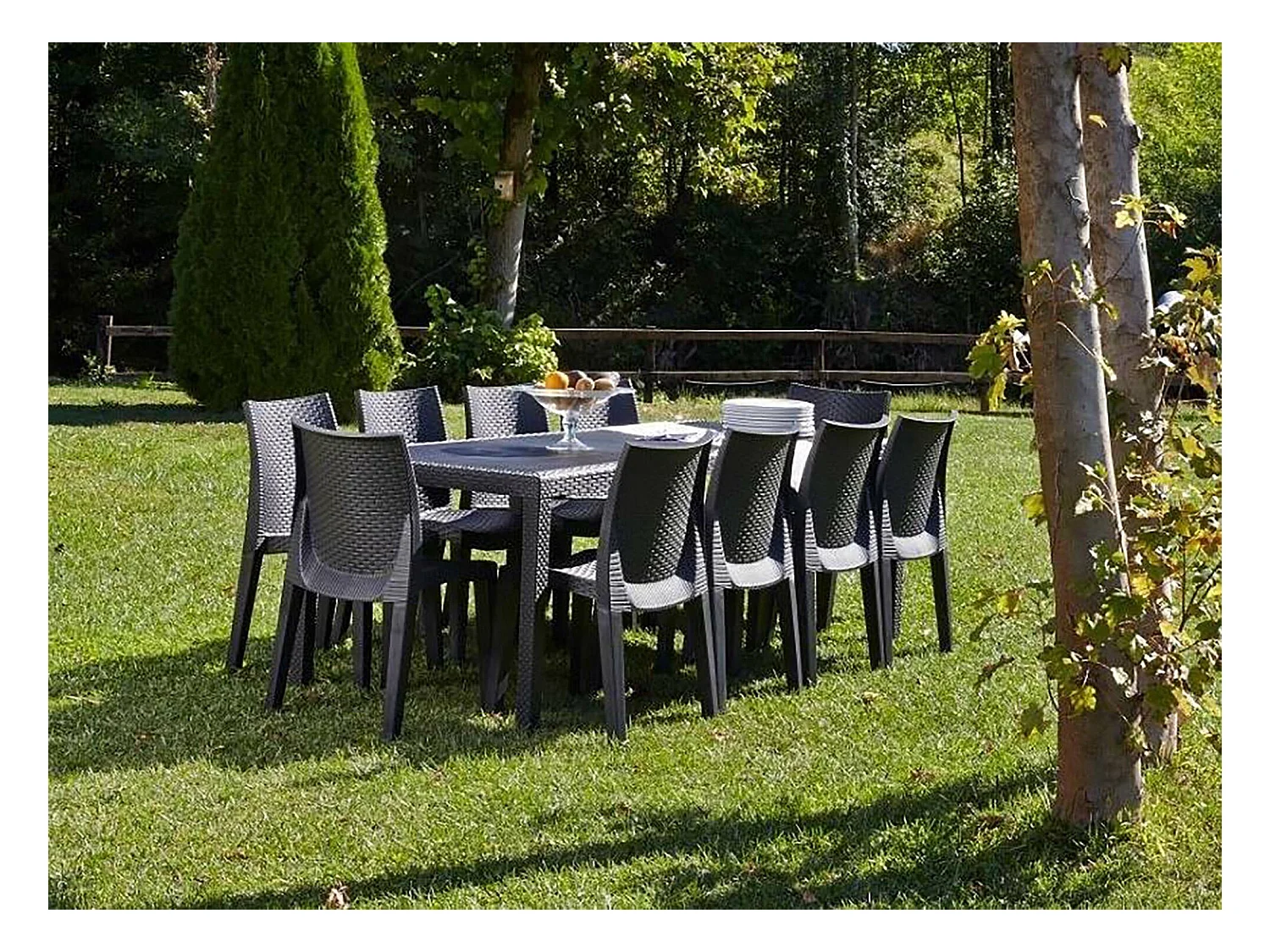 Table d'extérieur Dmains, Etagère à manger rectangulaire extensible, Table de jardin extensible effet rotin, 100% Made in Italy, 150/220x90h72 cm, Anthracite