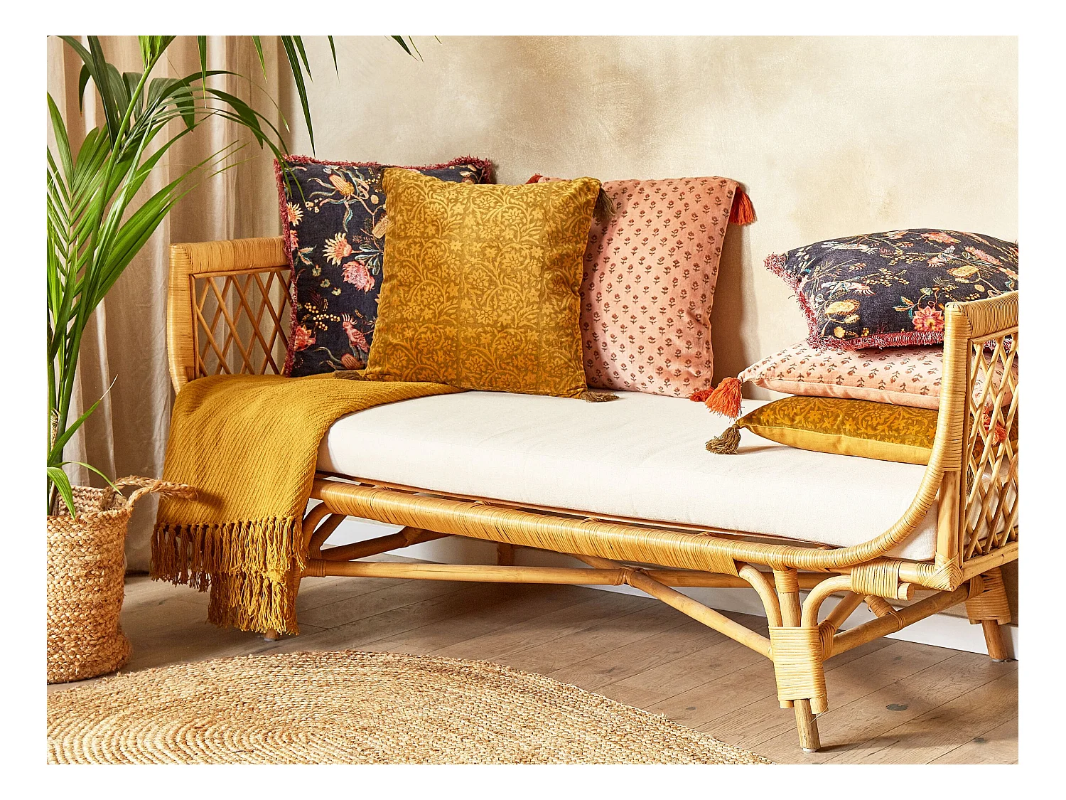 Lot de 2 coussins décoratifs RHEUM Velours 45 x 45 cm Jaune Motif floral