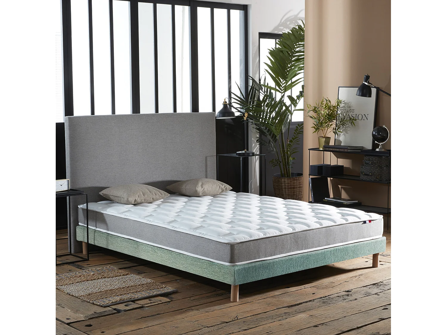 Ensemble matelas mémoire de forme et mousse HR ZENITH avec sommier - confort français Dimensions - 140 x 190 cm, Sommier - Vert celadon